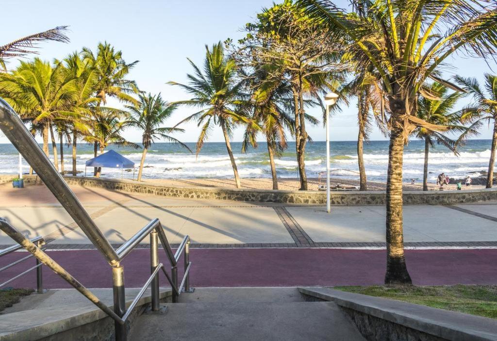 Kitnet Na Praia De Itapua Salvador Exteriör bild